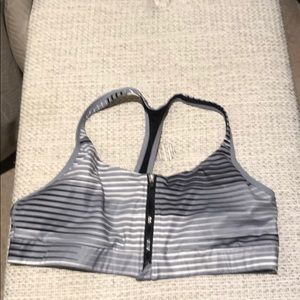 Gap sports bra